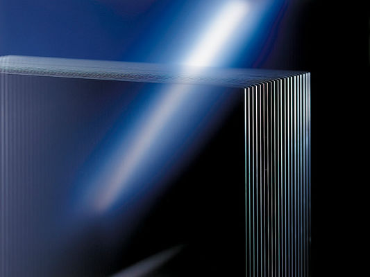 Bom preço 0.55mm 0,7mm 1,1mm Substrato de vidro ultra-claro plano para exibição on-line