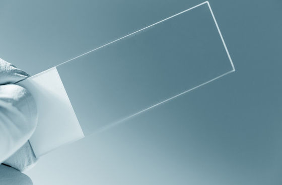 Folhas de base de vidro ultrabranco O substrato essencial para slides de microscópio tamanho regular 1300 * 1100mm