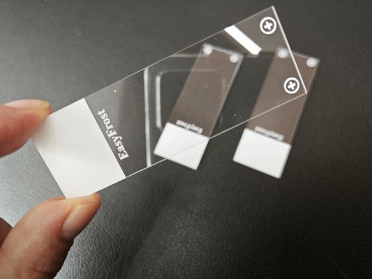 Bom preço Substrato de vidro flutuante de alumínio-silicato ultrabranco para slide de microscópio 1,0 mm-1,2 mm Espessura DOL ≥ 500Mpa on-line